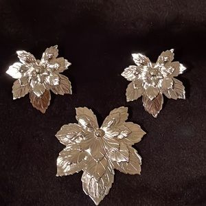 Vintage Sarah Coventry Silver Tone Maple Leaf Brooch And Clip On Earrings Set